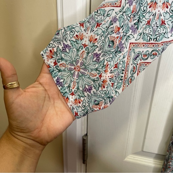 AP. NY Pastel Floral Button Up Tunic Sz M - Picture 6 of 10